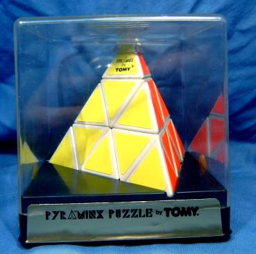 013 Pyraminx Tomy