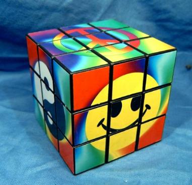 TIE-DYED HIPPY 60's Cube (size 7cm)