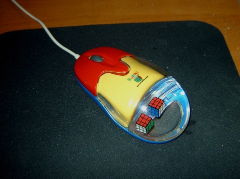 Rubiks mouse (SevenTowns 2003) 